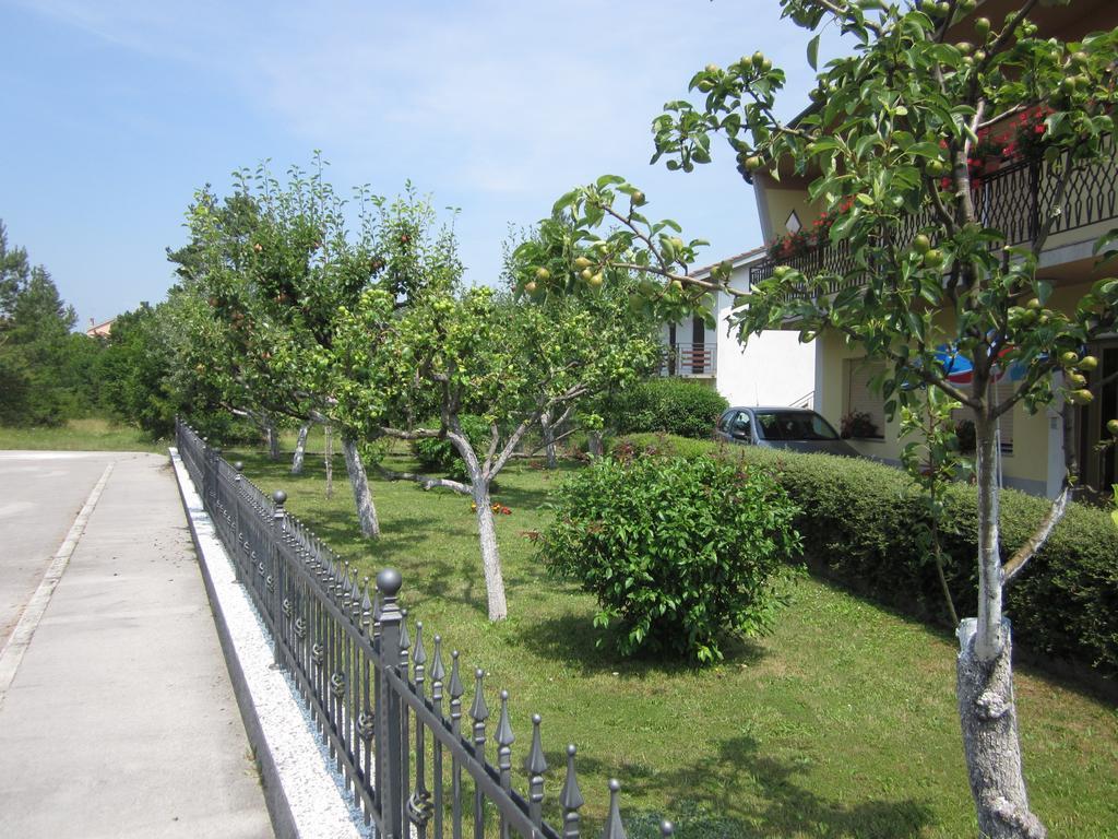 Guest House Mrvcic Rupa Kültér fotó